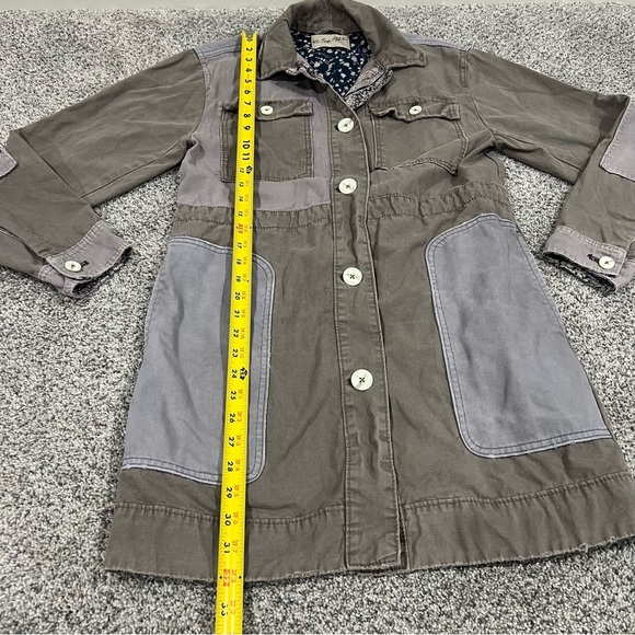 Free People 100% Cotton Apollo Utility Distressed Jacket Taupe Women’s Size XS - Picture 6 of 12